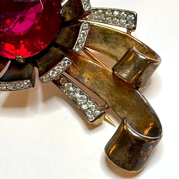 Crown Trifari Alfred Philippe Fur Clip 1940's Gold Vermeil Sterling Silver - Picture 3 of 7